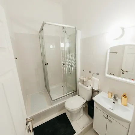 Apartament Dragoner Apartment